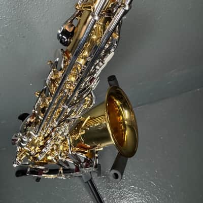Yamaha Alto Saxophone w/Case YAS-26 (China) (Like New/Demo Inst.) image 3