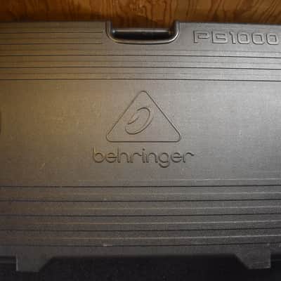 Behringer PB1000 Powered Pedalboard 2010s - Standard image 1
