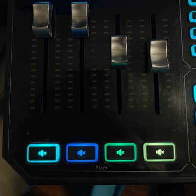 TC Helicon GoXLR USB Streaming Mixer Black image 5