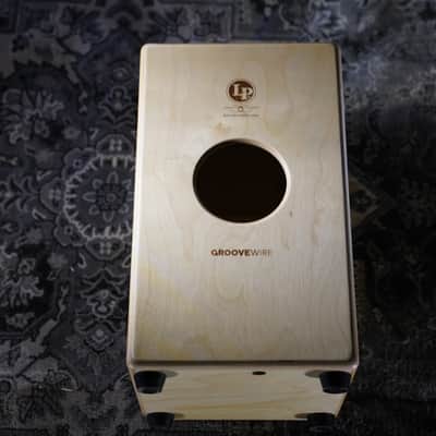 (MINT) Latin Percussion LP1427W Groove Wire Cajon image 2