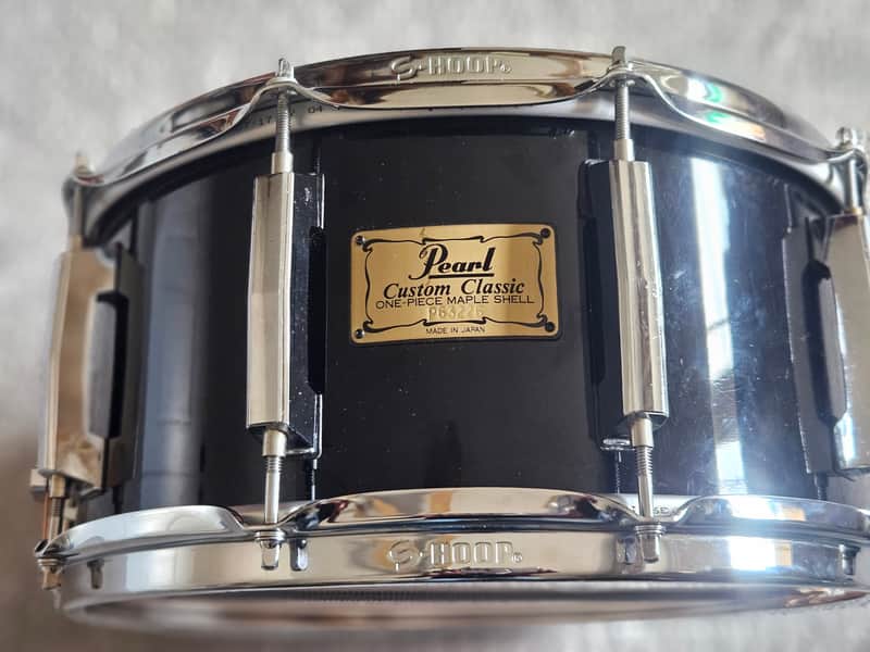 Pearl Custom Classic 6.5x14" One-Piece Solid Maple Snare Drum with Chrome Hardware 1990s - Piano Black Lacquer image 1