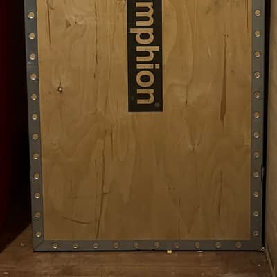 Amphion two 18, amp500, baseOne25, base amp 500 and amphion cables. Offers welcome. 2018 - black. image 3