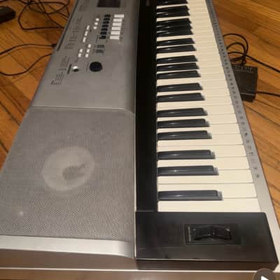 Yamaha Dgx 530 2008 - Silver