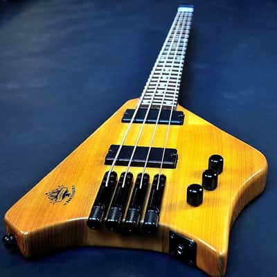 BootLegger Guitar Ace Headless Bass 4 String 7.8 Lbs With Honey Clear Stiletto Case & Gig Bag image 10
