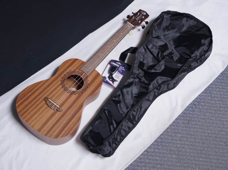 Luna Vintage Mahogany Baritone Ukulele NEW w/ Bag - VMB image 1