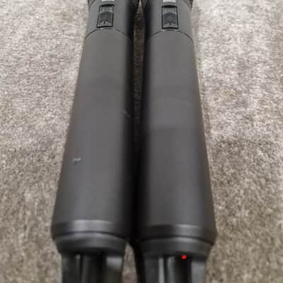 Rode Link TX-M2 Microphone Pair - Wireless Digital System - Excellent w/ Battery Packs & Recharge Hub image 4