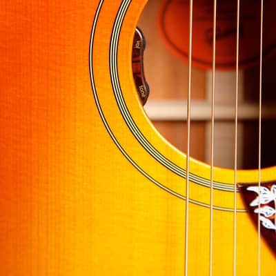 Gibson Hummingbird Original Heritage Cherry Sunburst Acoustic-Electric Guitar image 8