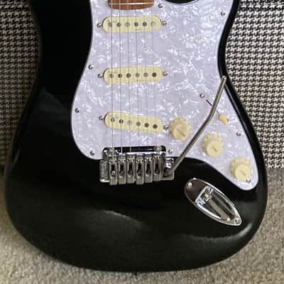 Fender Stratocaster 2023 - Black image 1