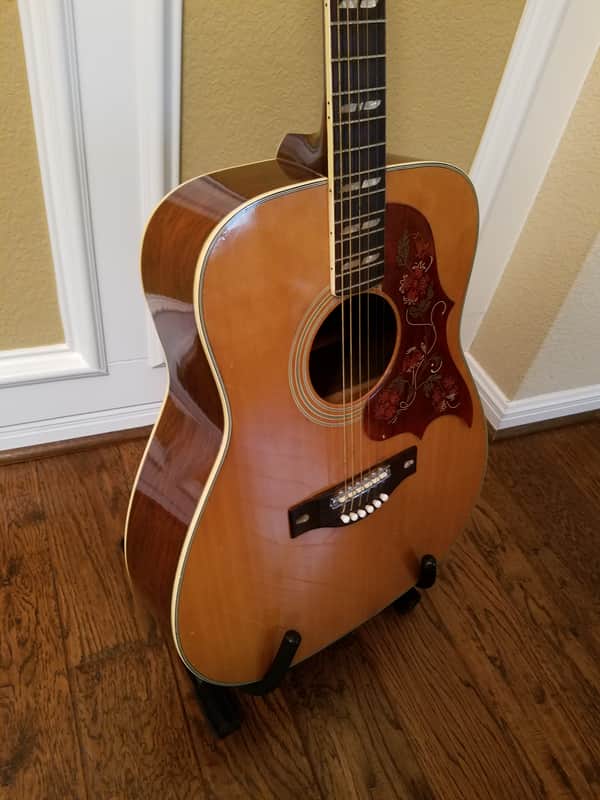The Legendary Yamaha FG 300 Red Label Nippon Gakki | Reverb