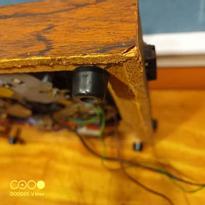 Garrard GT55 1977 - Simulated wood grain image 7