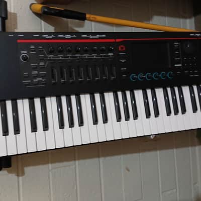 Roland FANTOM-07 76-Key Workstation Keyboard 2022 - Present - Black