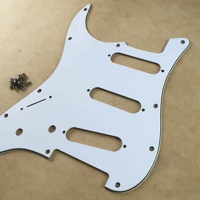 Lefty Vintage Spec Reissue 3-ply  Relic White Stratocaster Fender Pickguard Strat Aged Made in  USA image 2