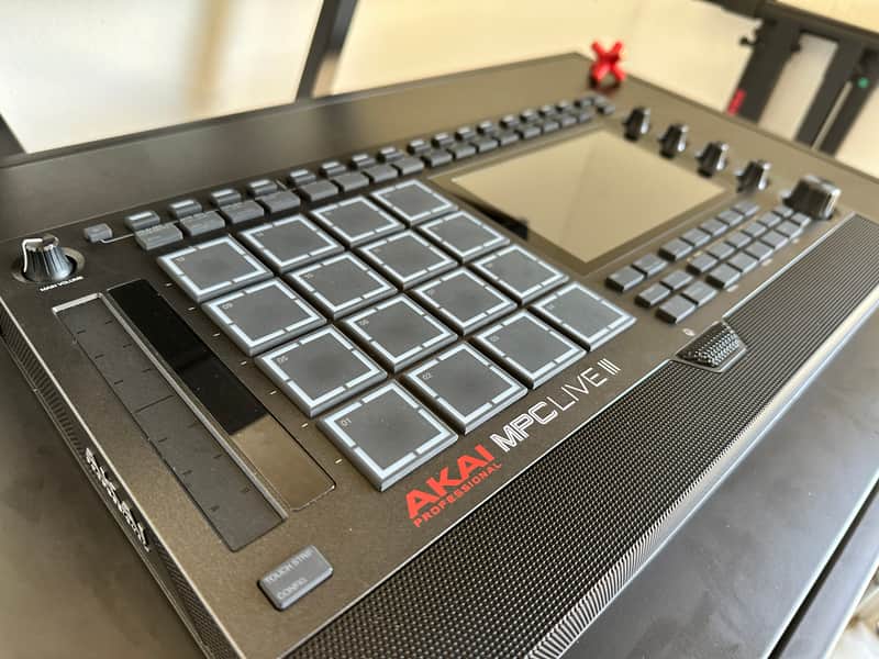 Akai MPC Live III Standalone Sampler / Sequencer 2025 - Present - Black image 1