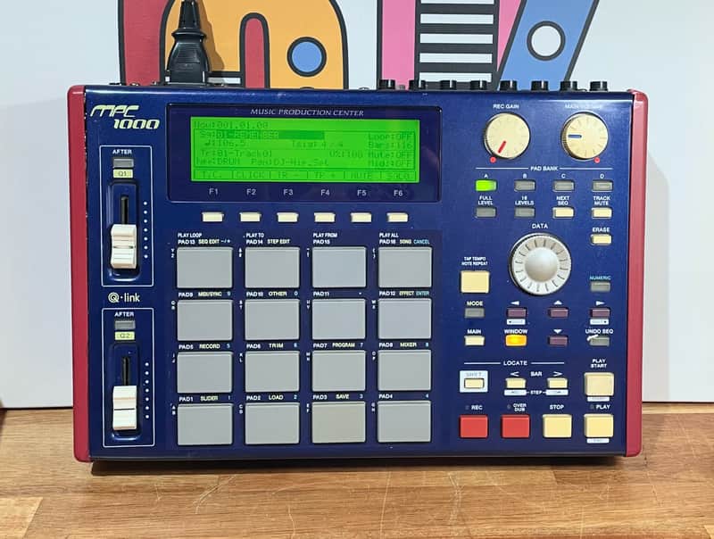 Akai MPC1000 - Blue JJOS 3.16 / 128MB RAM image 1