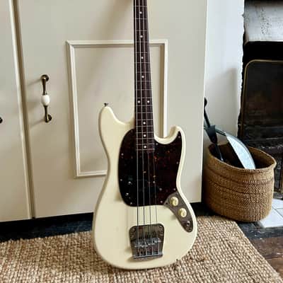 Fender Mustang Bass 2004 - Vintage White image 2