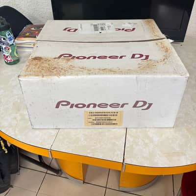 Pair of Pioneer CDJ-900 Nexus (CDJ-900NXS) image 18