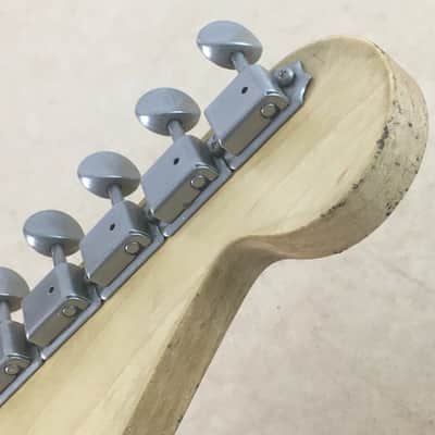 Lefty Vintage Relic Strat Neck Amber Fender Stratocaster Aged Series Loaded Reissue Neck Gotoh Tuners Maple Rosewood image 16