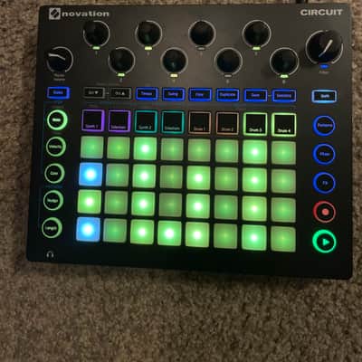 Novation Circuit Groovebox 2015 - 2021 Black image 2