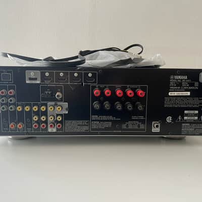 Yamaha RX-V471 black image 4