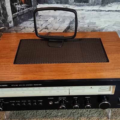 Realistic Realistic STA-85 is a vintage AM/FM stereo receiver 1978 - Walnut wood veneer image 8