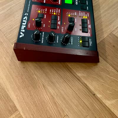 Access Virus B Desktop Digital Synthesizer 1999 - 2002 - Black / Red image 5