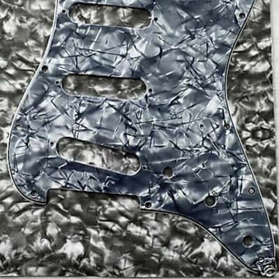 Stratocaster USA 3 ply Dark Perloid Pickguard PG0552-052 image 2