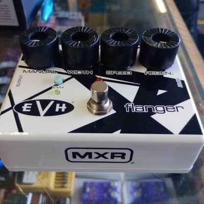 MXR EVH117 Flanger Pedal w/Original Box & Paperwork *** FREE SHIPPING *** image 3