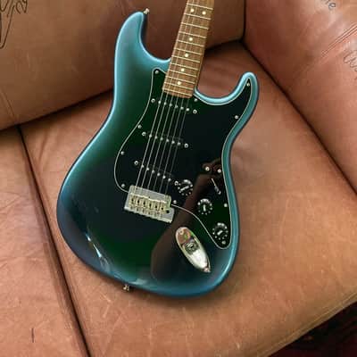 Fender American Professional II Stratocaster with Rosewood Fretboard 2022 - Present - Dark Night image 2