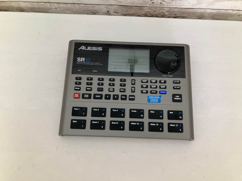 Used Alesis SR-18 Bild 1