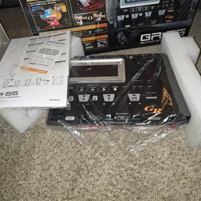 Roland GR-55GK Guitar Synth with GK-3 Pickup 2012 - Present - Black image 2