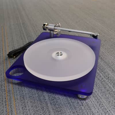 Clearaudio Emotion Bluemotion Belt Drive Turntable (Ortofon Red Cartdridge) image 6