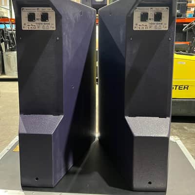 Funktion One Resolution 1 - Pair / Excellent Condition image 2