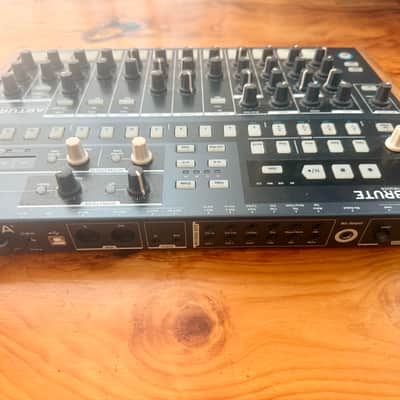 Arturia DrumBrute 2017 - 2021 - Black image 2