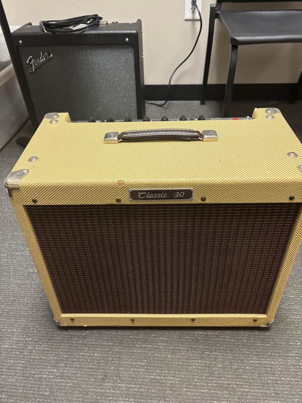 Peavey Classic 30 2-Channel 30-Watt 1x12" Guitar Combo 1994 - 2014 - Tweed