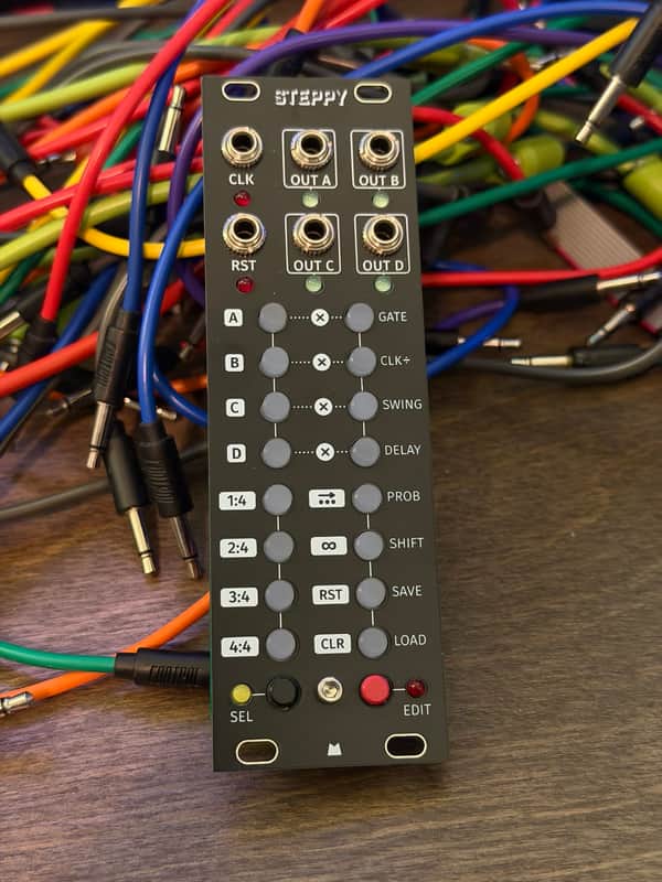 Intellijel Steppy 4-Track 64-Step Step Sequencer w/ black panel
