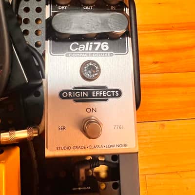 Origin Effects Cali76 Compact Deluxe Compressor image 1