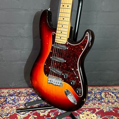 + New Video Fender Custom Shop Stratocaster Ex Bush Nigel Pulsford 3 Tone Sunburst Guitar + Case image 9