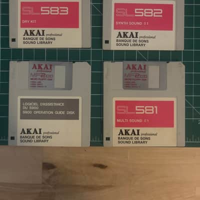 Akai S950 MIDI Digital Sampler 1988 - White image 23