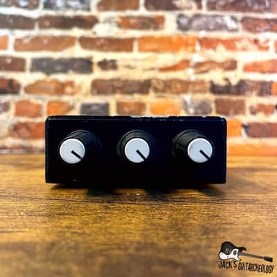 Fishman Tranducers Model B Bass Pre-Amp *USED* (1990s - Black/Blue) image 5