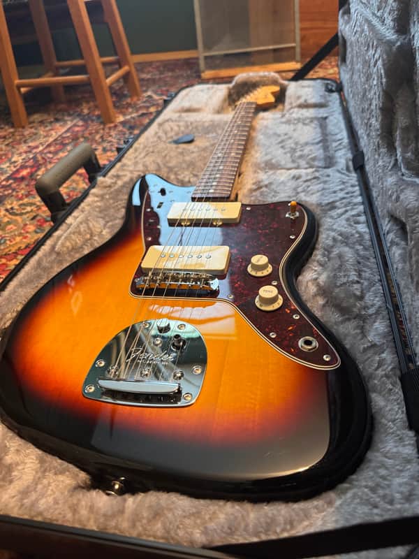 Fender MIJ Traditional II Late '60s Jazzmaster 2023 - 3-Color Sunburst image 1