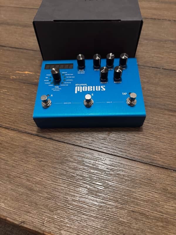 Strymon Mobius