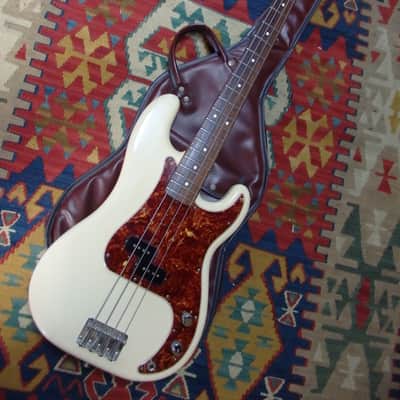 1982 Fender Japan JV P-Bass PB62-115 Precision Tone Vintage White rare image 1