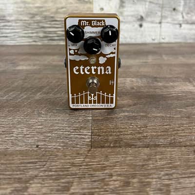 Mr. Black Eterna Gold Modified Shimmering Reverberator pedal image 2