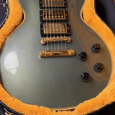 Gibson Custom Les Paul Axcess Custom 3-Pickup Gold Hardware Murphy Lab Ultra Light Aged - Antique Pelham Blue image 12