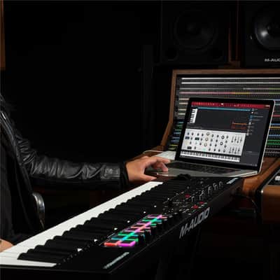 M-Audio Oxygen Pro 61 61-Key USB Powered MIDI Controller with Smart Controls and Auto-Mapping image 11