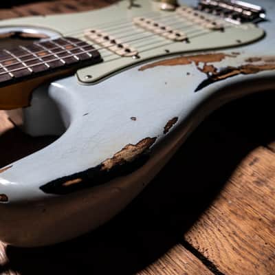 Fender Fender Custom Shop, 2018 NAMM Limited '62 Strat Heavy Relic with video image 9