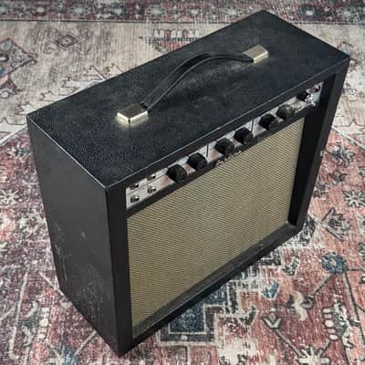1964 Airline 62-9013A Vintage Danelectro Montgomery Ward Tube Combo Amplifier! image 4