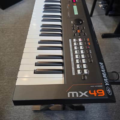 Yamaha MX49 Music Synthesizer *Open Box/Store Demo Model* - Black image 3
