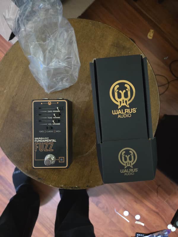Walrus Audio Fundamental Fuzz