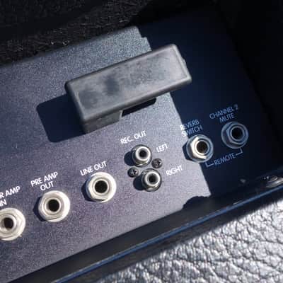 Peavey KB/A 300 with rare bass port. Hugely powerful! image 12
